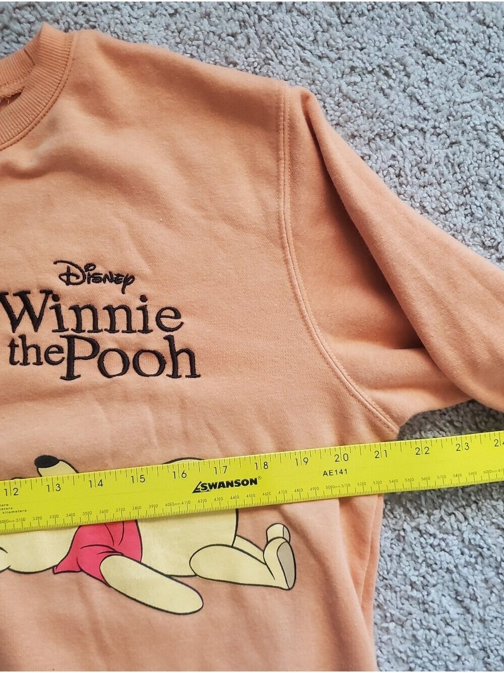 Disney Winnie the Pooh Orange Character Graphic Crew Sweatshirt Women's Medium - Picture 4 of 9